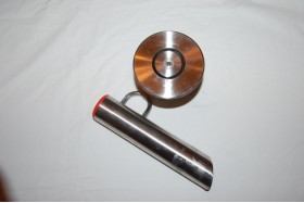 Vízszintes falba építhető kehely